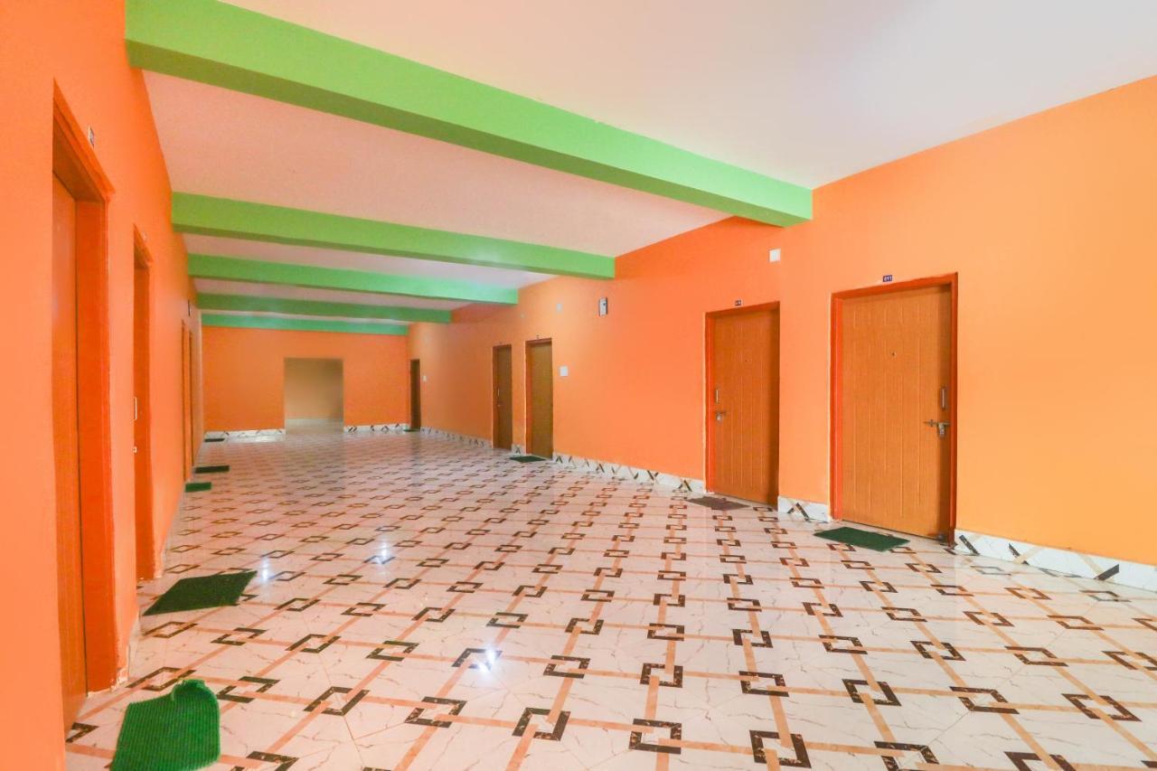 Spot On 68151 Prafulla Palace Hotel Jatani Екстериор снимка